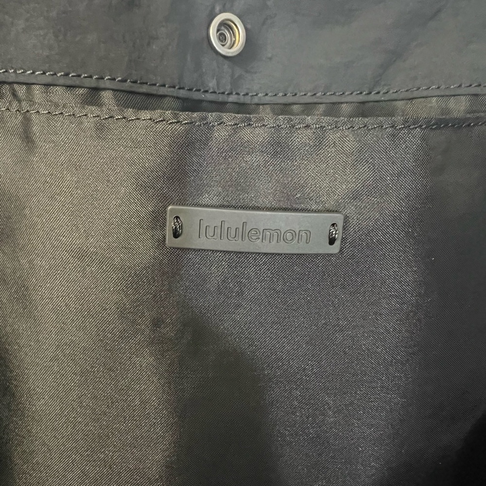 Orangetheory (OTF) Lululemon Black Duffel Tote Bag - Picture 6 of 7